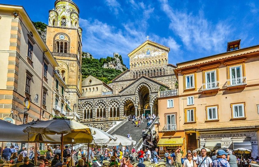 Ganztägige Tour an der Amalfiküste in einem Minivan