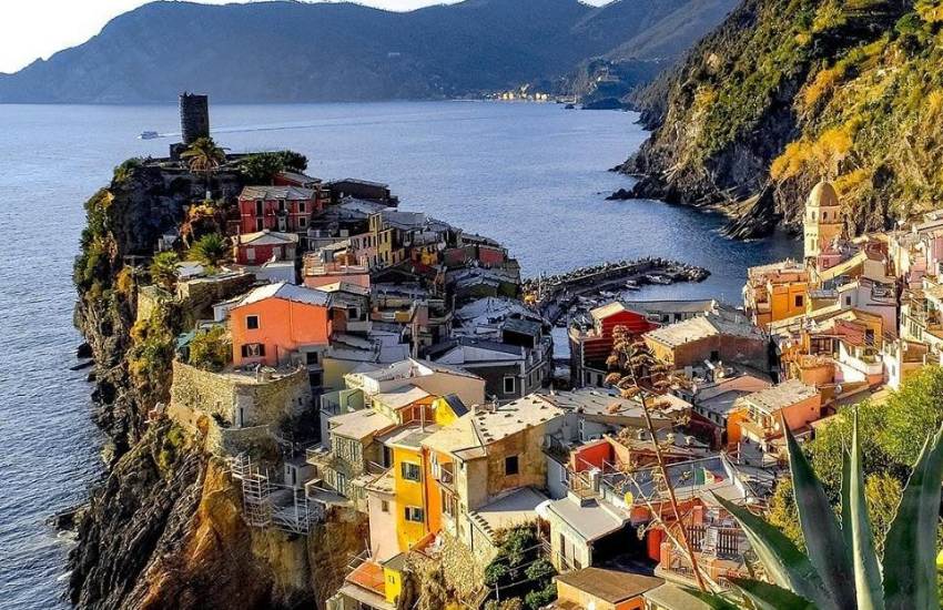 Cinque Terre & Portovenere Day Trip
